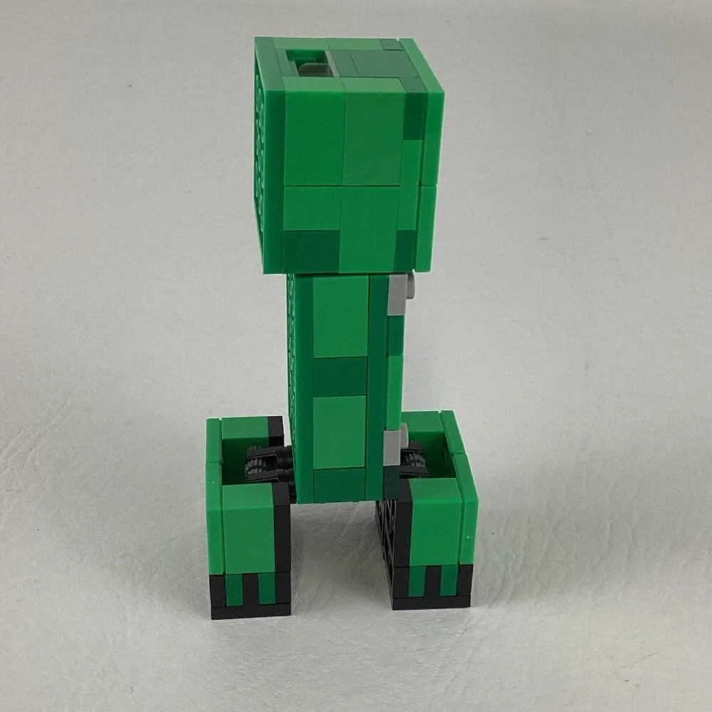 Lego Minecraft The Creeper Figure 4